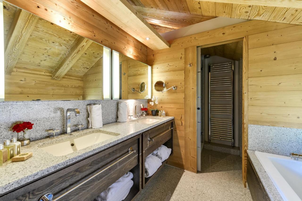 Chalet Noemie เลอุชส์ ภายนอก รูปภาพ