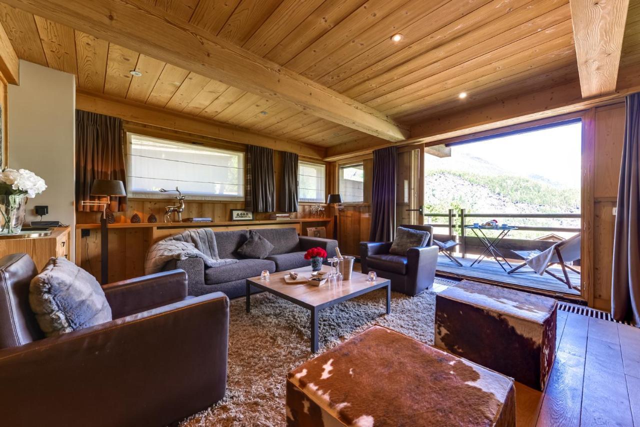 Chalet Noemie เลอุชส์ ภายนอก รูปภาพ